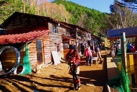 甲武信ヶ岳を歩こう♪ 絶景とテン場と♪ 甲武信ヶ岳を歩こう♪ 絶景とテン場と♪