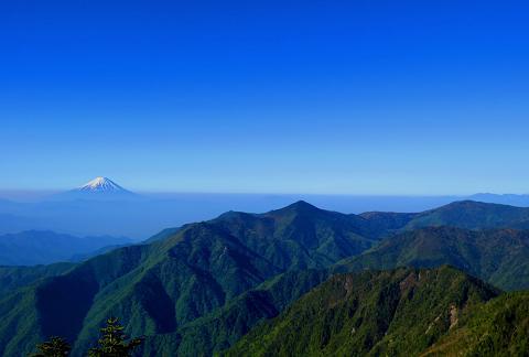 甲武信ヶ岳を歩こう♪ 絶景とテン場と♪ 甲武信ヶ岳を歩こう♪ 絶景とテン場と♪