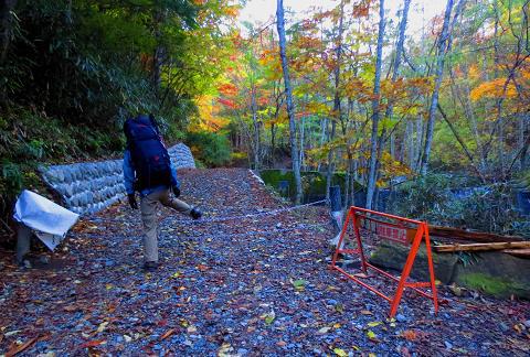 奥秩父を歩こう♪ ノンビリ絶景♪ 奥秩父を歩こう♪ ノンビリ絶景♪