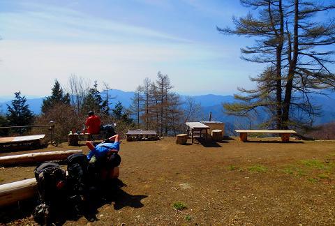石尾根縦走で今年最初のテン泊登山♪ 石尾根縦走で今年最初のテン泊登山♪