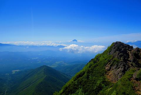 梅雨の晴れ間に絶景1泊山行　～赤岳