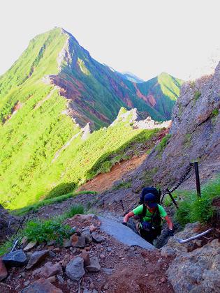 梅雨の晴れ間に絶景1泊山行 ~横岳~硫黄岳 梅雨の晴れ間に絶景1泊山行 ~横岳~硫黄岳