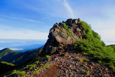 梅雨の晴れ間に絶景1泊山行 ~横岳~硫黄岳 梅雨の晴れ間に絶景1泊山行 ~横岳~硫黄岳