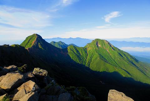 梅雨の晴れ間に絶景1泊山行 ~横岳~硫黄岳 梅雨の晴れ間に絶景1泊山行 ~横岳~硫黄岳