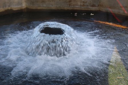北野天満温泉 湧水 北野天満温泉 湧水