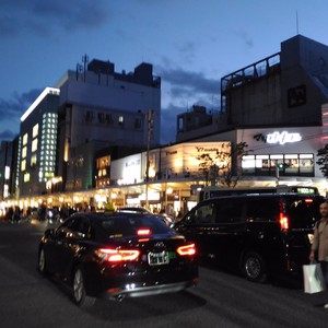 名物に旨い物なし 名物に旨い物なし