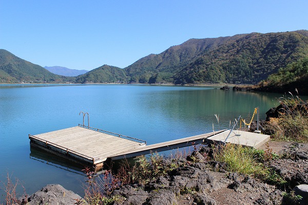 【鱒川チェック】♪♪PICA富士西湖キャンプ場：釣り場とイチオシポイントを公開！