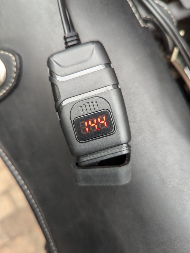 250TR~USB電源の増設~ 250TR~USB電源の増設~