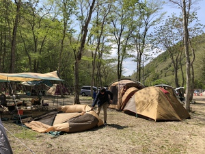 ナラ入沢渓流釣りキャンプ場でGWグループキャンプ