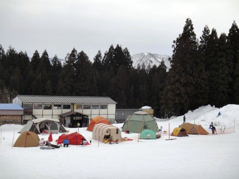 湯沢中里でゲレンデキャンプ! 湯沢中里でゲレンデキャンプ!