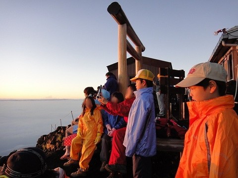 富士登山!山小屋~御来光