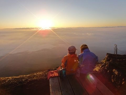 富士登山!山小屋~御来光