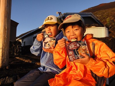 富士登山!山小屋~御来光