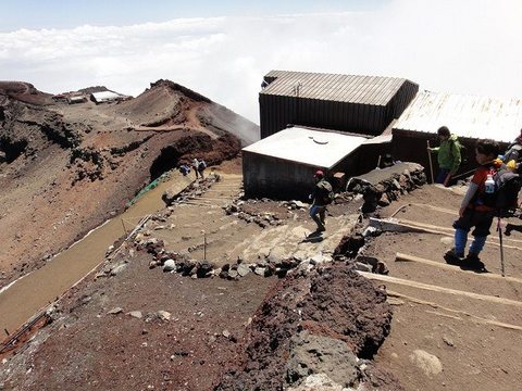 富士登山!お鉢巡り