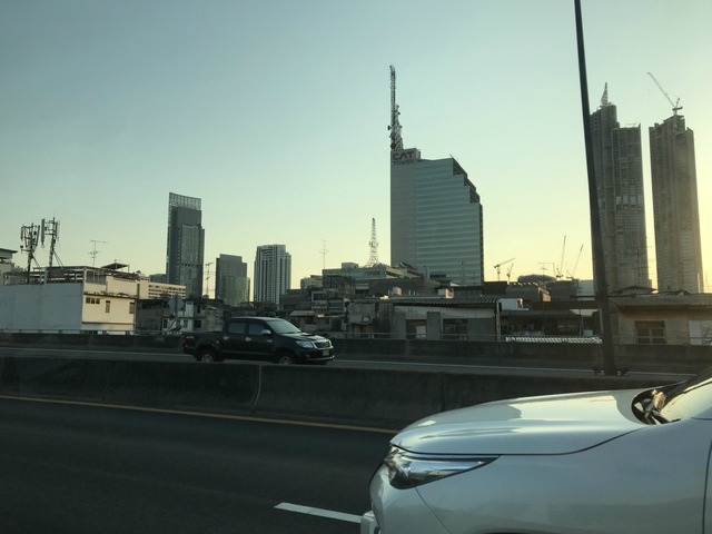 タイに行きタイ① タイに行きタイ①