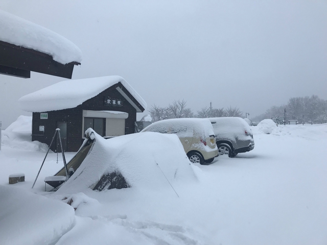豪雪にもめげないキャンパー達!エルム高原家族旅行村2月10日~12日 豪雪にもめげないキャンパー達!エルム高原家族旅行村2月10日~12日
