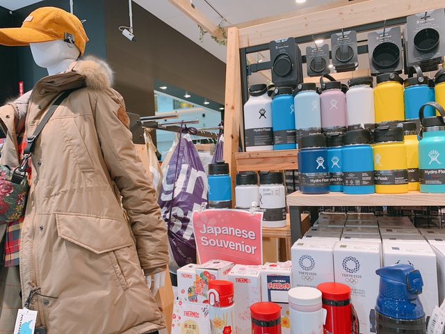 お台場、ダイバーシティのアウトドアショップへ! お台場、ダイバーシティのアウトドアショップへ!