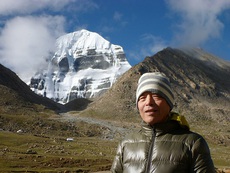 チベット最大の聖地へ　　カイラストレッキング