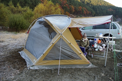晩秋の西湖自由キャンプ場 晩秋の西湖自由キャンプ場