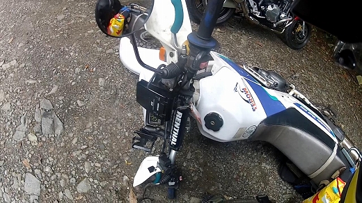 フルバンク停車 道志の森デイキャン