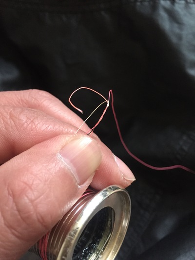 再度巻きつけた後はPEをユニノットで結ぶ 再度巻きつけた後はPEをユニノットで結ぶ