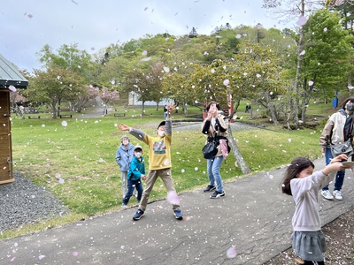 あっけし桜・牡蠣まつり 標津サーモン科学館 麺屋武双 あっけし桜・牡蠣まつり 標津サーモン科学館 麺屋武双