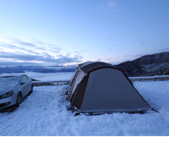 夜景が綺麗すぎるほったらかしキャンプ場③雪中キャンプを乗り切った朝