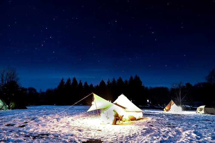 マイナス９度のスイートグラス雪中キャンプ①雪景色と秘湯と星空☆