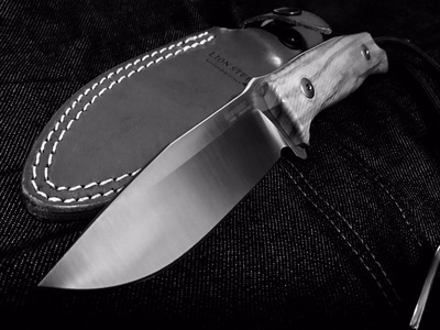 ESEE の スタンダードナイフ ESEE の スタンダードナイフ