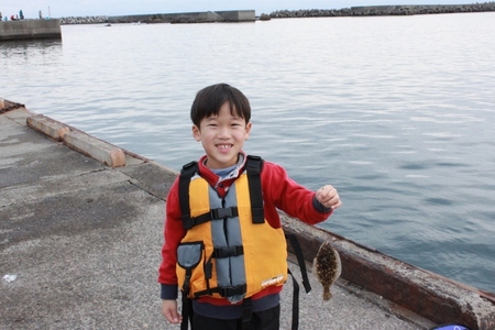 今年の釣り始めは乙浜港・・^∀^