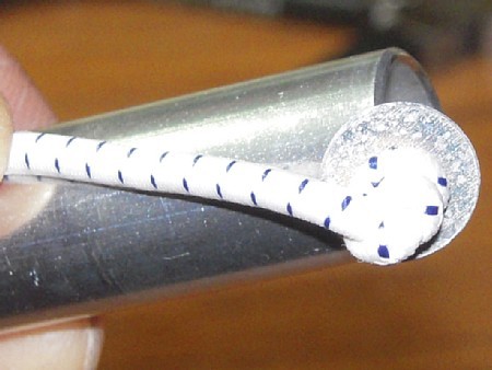 ポールのゴム替え (テント張り出し用 タープ用) ポールのゴム替え (テント張り出し用 タープ用)