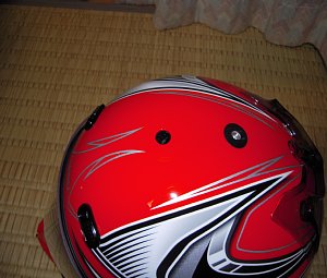 ヘルメット到着