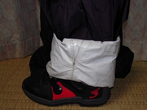 MXブーツとレインズボン