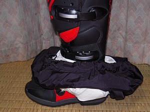 MXブーツとレインズボン