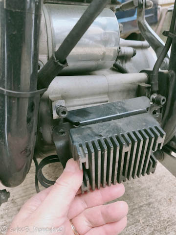 バイクのレギュレーターの交換 バイクのレギュレーターの交換