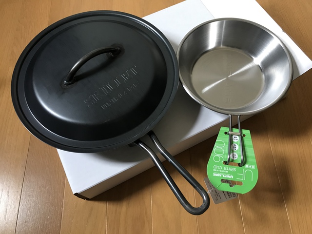 パンとUFシェラカップ パンとUFシェラカップ