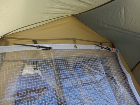 テントに透明窓を付ける簡単な改造 〜 小川キャンパル・アルマディ４