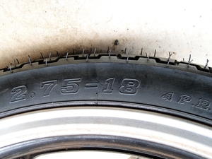YB125SP タイヤなど交換(バイク屋さんで) YB125SP タイヤなど交換(バイク屋さんで)
