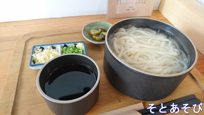 釜揚げうどん くろ 釜揚げうどん くろ