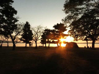 夕日と朝日と戦闘機　秋の親沢公園キャンプ場