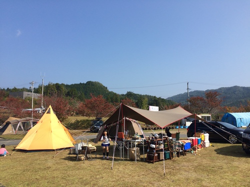 軽量タープを検討中。(焚火タープから変更したい話) 軽量タープを検討中。(焚火タープから変更したい話)