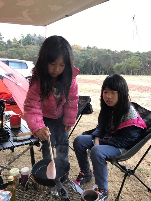 子供大満足　グリム冒険の森満喫父子キャンプ（１１月２０日）