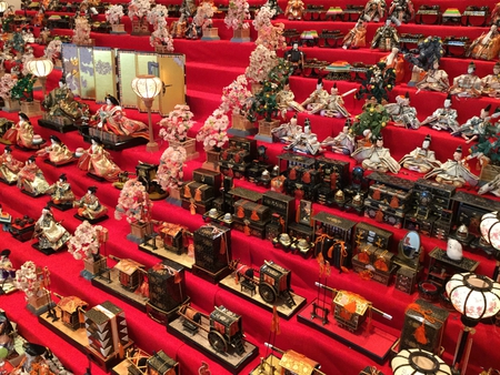 飯山市のかまくらの里＆須坂市の三十段飾りひな人形