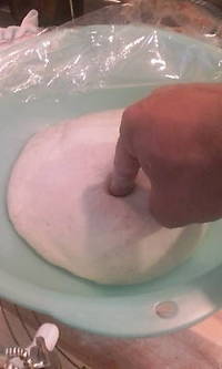 昼メシはパン