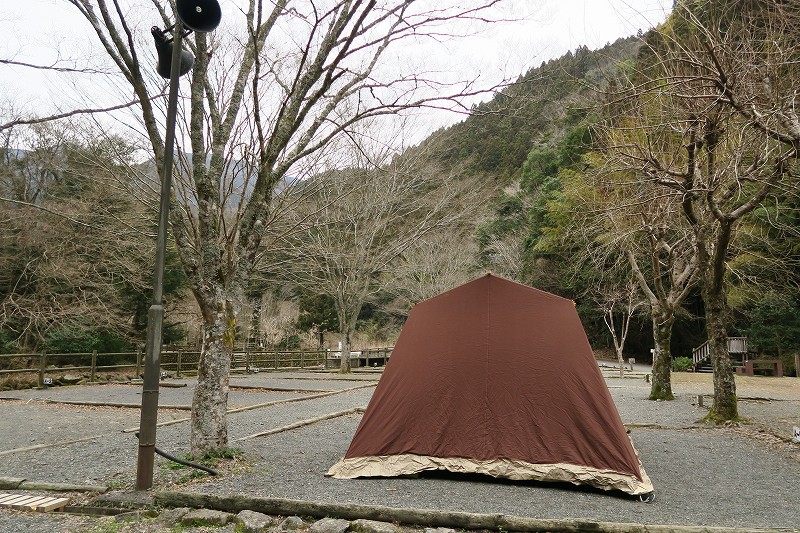 静岡県の無料キャンプ場へ