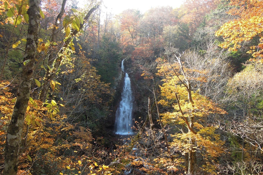 ちいさい秋みつけた　秋の日帰り縦走22Kｍ（松川温泉から岩手山経由の七滝5）