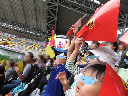 家族4人でノエビアスタジアム INAC神戸を観戦 家族4人でノエビアスタジアム INAC神戸を観戦