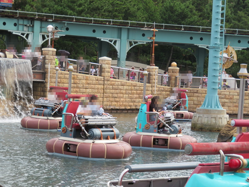 家族4人で 東京ディズニーシー 家族4人で 東京ディズニーシー