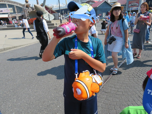 家族4人で 東京ディズニーシー 家族4人で 東京ディズニーシー