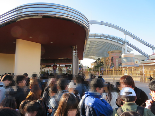 家族4人でUSJ 平日のUSJを満喫 家族4人でUSJ 平日のUSJを満喫